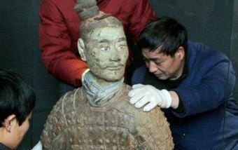 世界|兵马俑出土的绿脸俑到底什么身份?专家猜测是哨探,也就是侦察兵