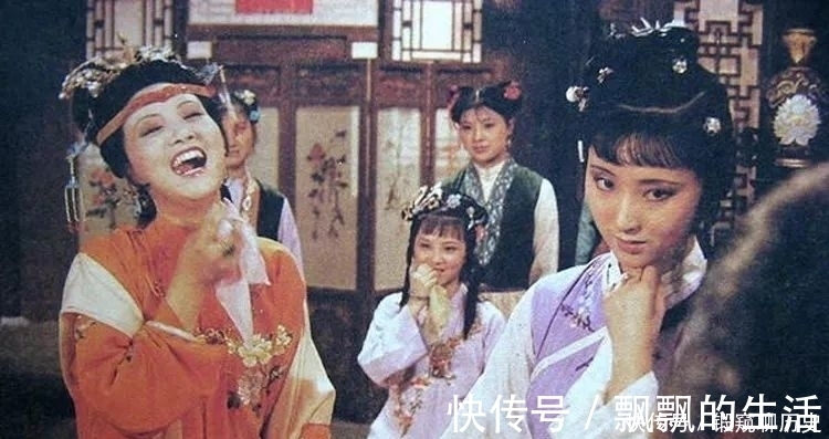 金陵十二钗|曹雪芹笔下王熙凤的真实结局：惨遭休妻，沦为扫雪丫环