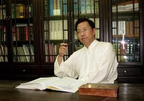 启功|田蕴章曾说“我会劝阻学习启功字体的学生”启功书法怎么了