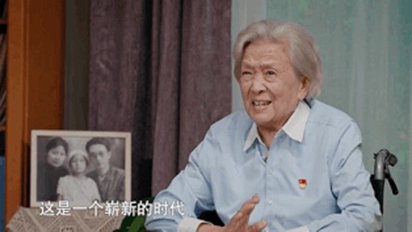 百年光輝力透時(shí)空《故事里的中國》第三季讓時(shí)代人物點(diǎn)燃愛國情