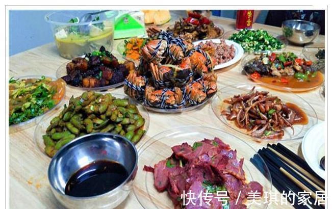 凉拌毛豆|几个老同学来家里吃饭，媳妇特意做一桌菜招待，饭后都夸我好福气