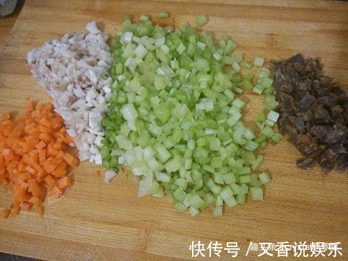 3种面粉掺一起,做出来的窝窝头松软好吃有嚼劲,蒸一锅不够分