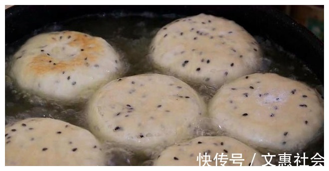 食用盐|鸡蛋别再炒着吃，加1把芝麻，这做法实在太香了，全家都爱吃