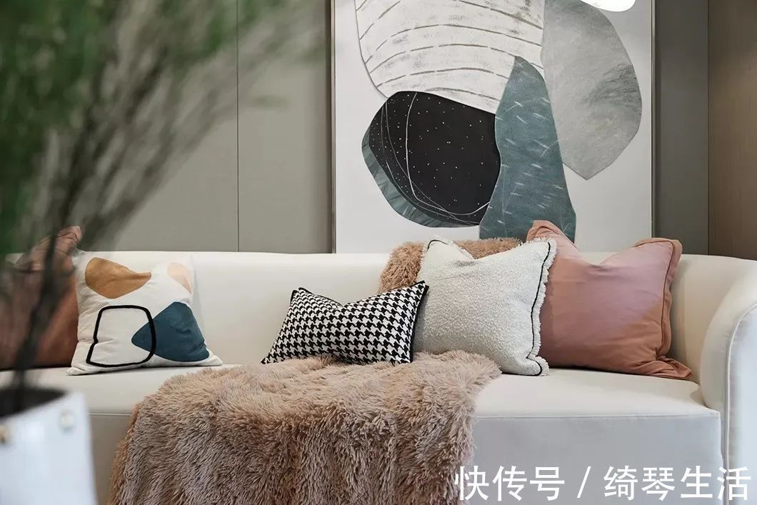 浪漫|89㎡现代简约,低饱和度的色彩,莫兰迪主义的浪漫