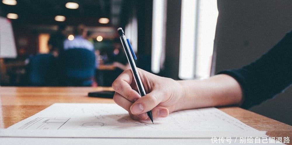 晚熟|莫言: 《晚熟的人》40岁以前活给别人看,40岁以后要为自己而活