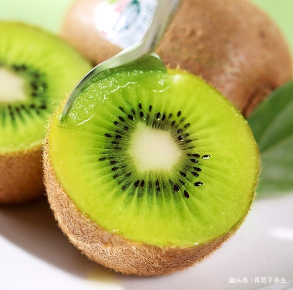 青冥子|中年女性要保养,秋天常吃3种水果,肌肤红润有光泽,滋补又健康