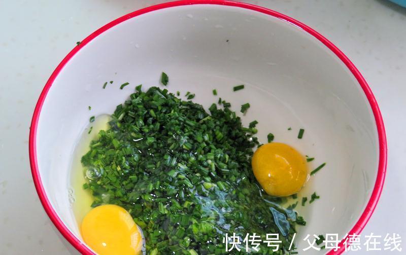 韭菜别只用来包饺子，试试用它做早餐，5分钟一盘，又简单又好吃