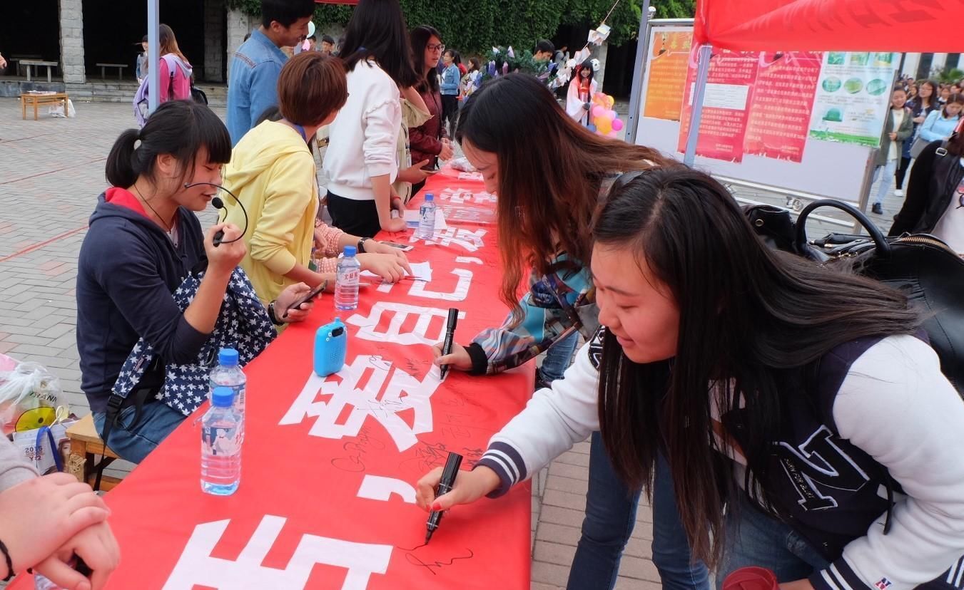 大学生|大学“毫无价值”的四件事，影响学习还浪费时间，学生尽量避免