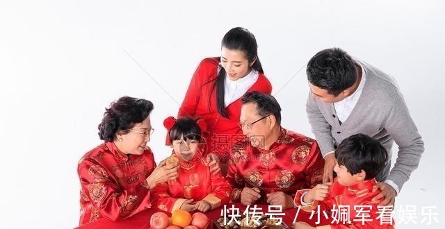 流水账!中秋节日记怎么写?千万别怎么过得怎么写,那就成流水账了