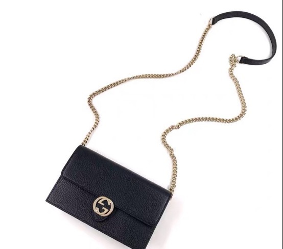 LV 大牌链条包,就服这款LV老花三合一,不仅好看更是气质十足