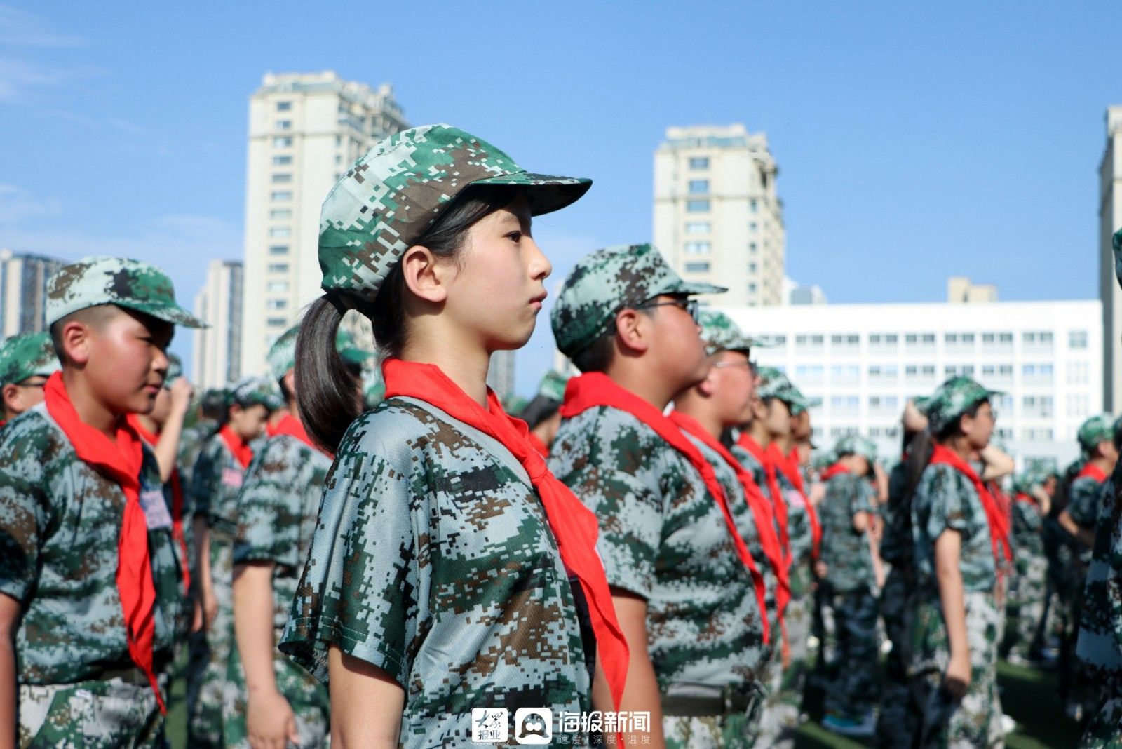 日照港中学|超飒！比心！日照港中学军训跳健身操