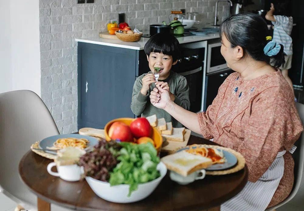 中国吃货|爱吃的中国人,活得有多爽!