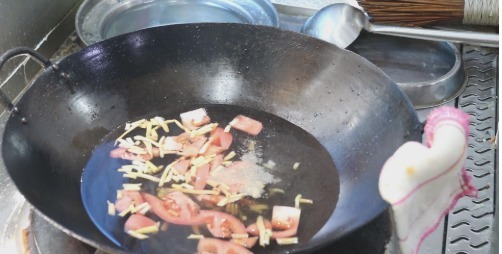 窍门|“新式鸡蛋汤”好喝有窍门,酸辣开胃,汤鲜味美,看着就有食欲