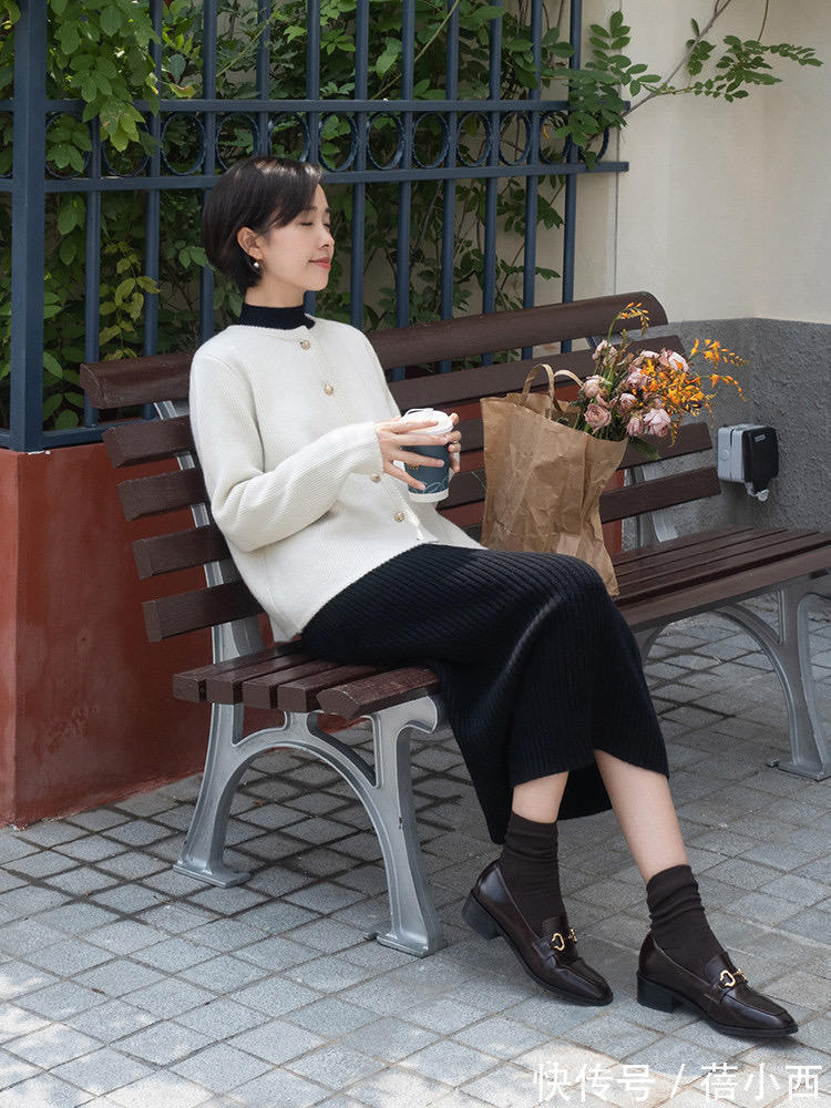半身裙 冬季也要学会穿“半身裙”,这5个实用款,搭配毛衣优雅到骨子里