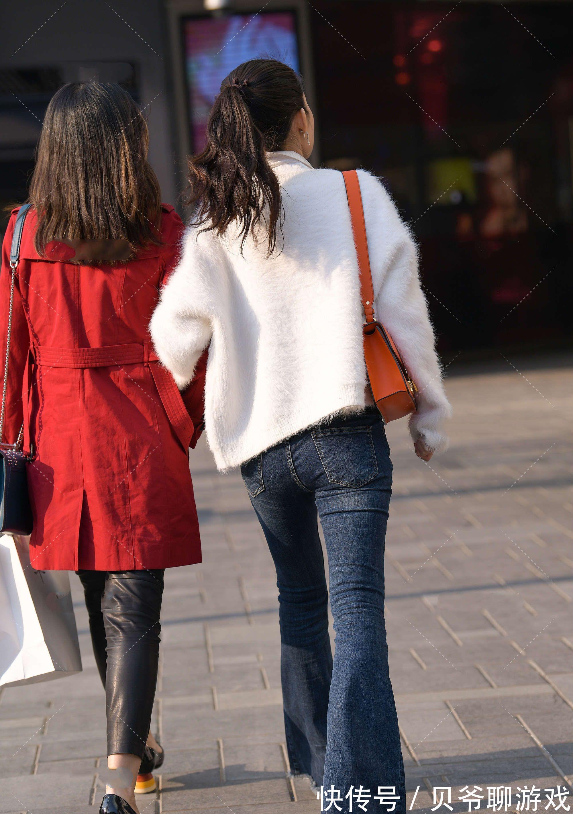 牛仔裤|白衬衣和喇叭拖地裤,解锁复古休闲穿搭新范式