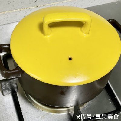 鲈鱼不止可以清蒸,这么做大人小孩抢着吃,酱香浓郁,回味无穷