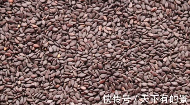 秋天要多吃黑芝麻,教你简单做法,做一次够吃一个月,随吃随取