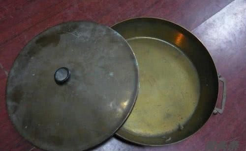 发现|村民挖洞时铁锹铲不动,后发现大量珍宝,专家:陈友谅军队藏的