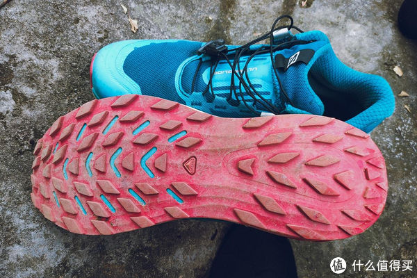 glide 我今年最期待的越野跑鞋，没有之一——Salomon Ultra Glide长距离越野跑鞋