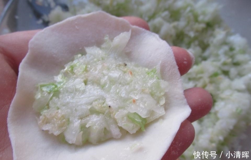 冬天用它包饺子, 比肉馅香100倍, 皮薄馅大1周吃2次, 乳腺不生病