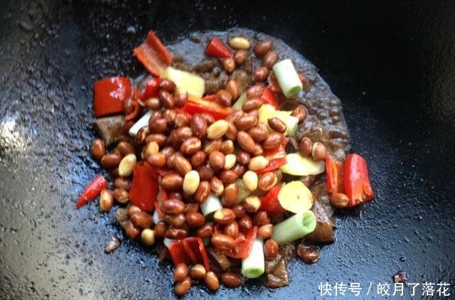 下锅|在家炒猪肝,可不要洗碗直接就下锅了,里面寄生虫,病菌处理不净