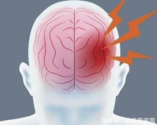 61岁老汉查出脑溢血,医生问其病因,保姆哭诉经过,儿女低头不语