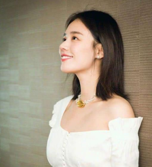  让人|同是饶雪漫选中的书模，前三位红遍大江南北，只有她无人问津