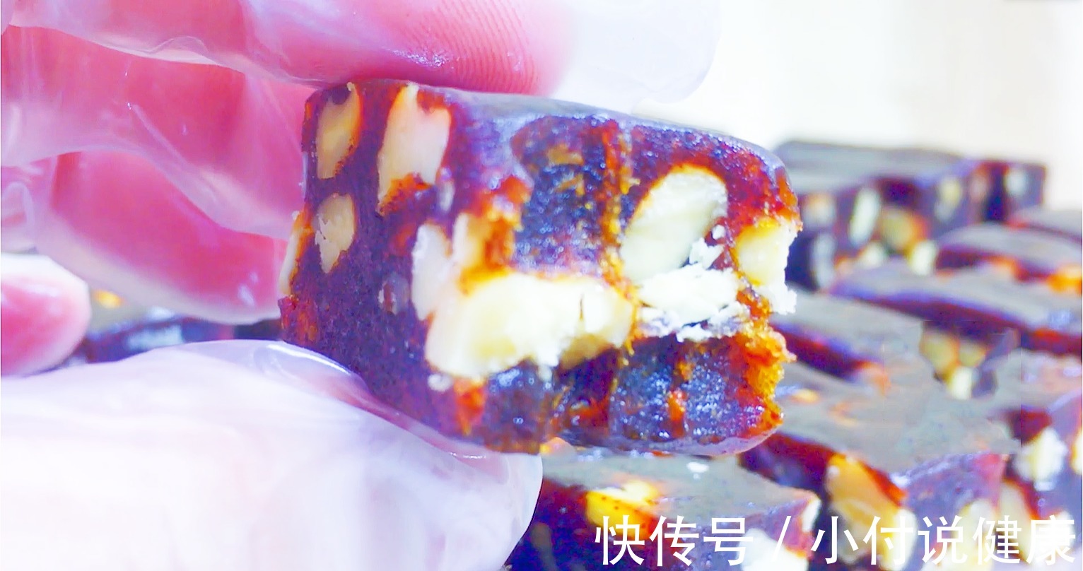 核桃|建议50岁女人:春天别太节俭,8零嘴该吃就得吃,千万别心疼钱了