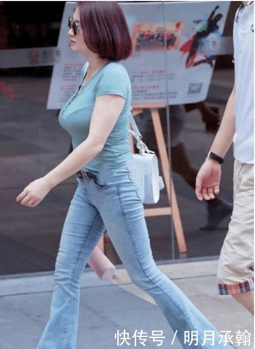 潮流小姐姐皎若秋月,优雅又气质,绽放柔情似水的气质