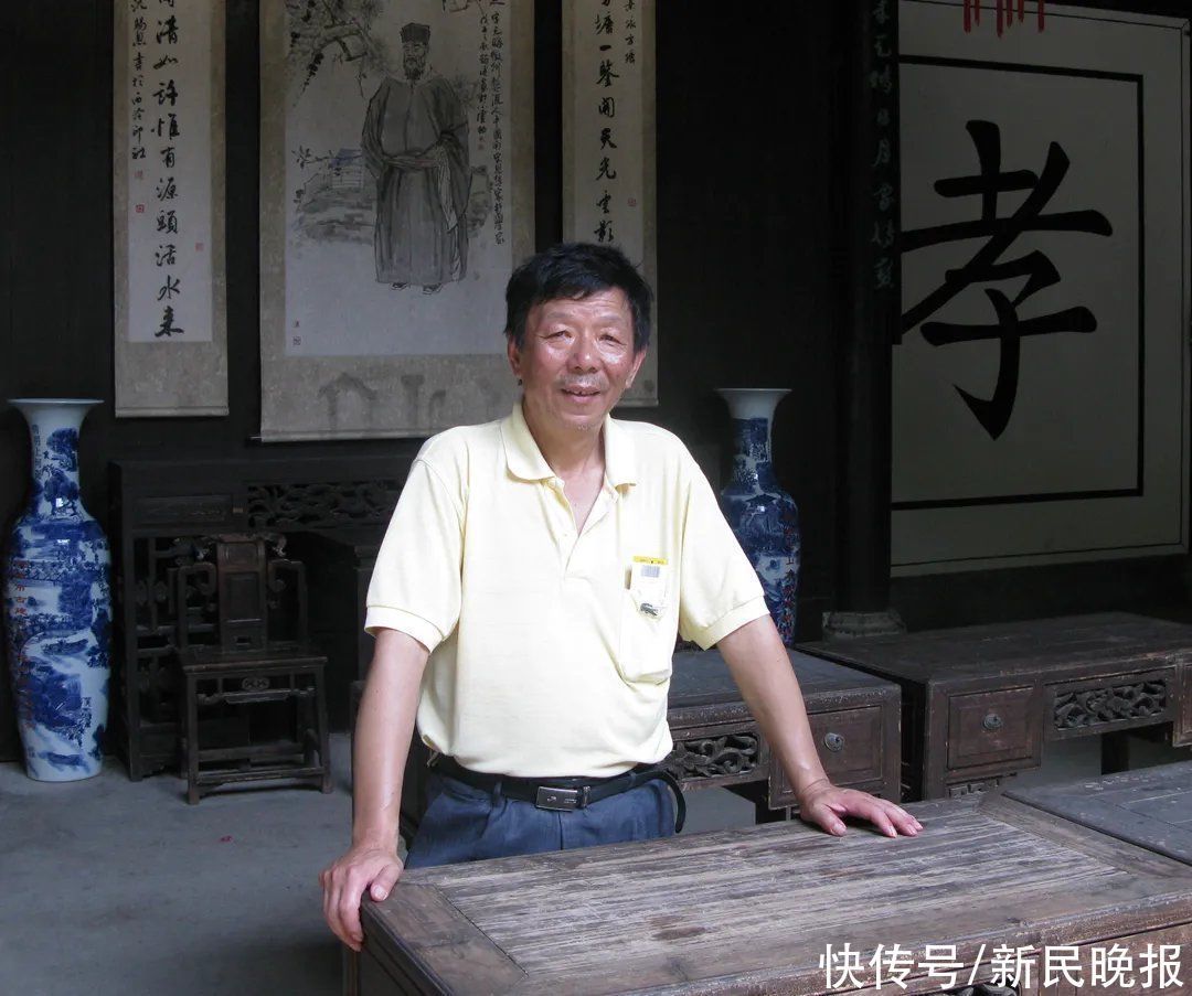 图书馆$上戏图书馆里有位“扫地僧”,退休返聘13年仍在收集戏剧史料