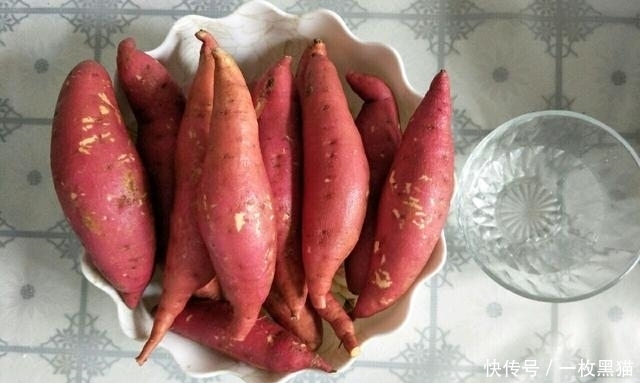 不脏|不用烤箱不脏手,香甜流油的烤红薯,一个电饭锅就可以实现