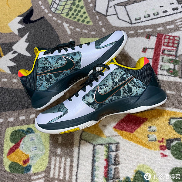 salute 我的第N双鞋 篇一百三十：致科比致经典！Nike Zoom Kobe V Protro EYBL