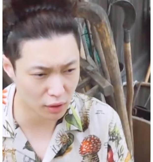 張藝興顏值管理崩塌,清早素顏狀態(tài)被吐槽不如素人,這還是男神?