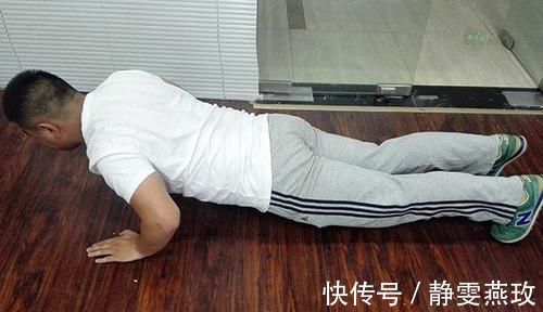 做俯卧撑|中年后每天做俯卧撑，是健身还是伤身每天做40个，身体会怎样