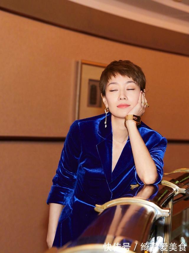 刘海|女人到了中年,头发别留太长!试试这3种“短发”,时髦减龄