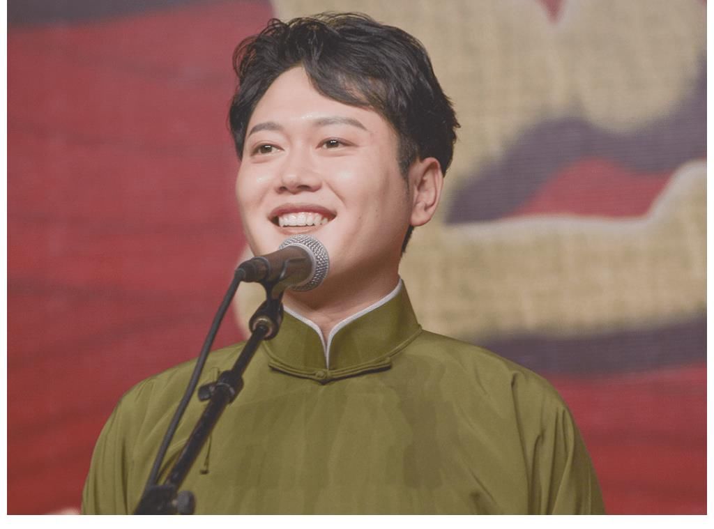 |郭德纲批评孟鹤堂写的段子不叫玩意,舞台表现好,赢得满堂彩