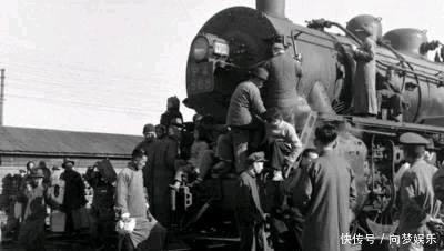 权贵|清朝有一种很稀罕的职业,本是有钱权贵的专属,如今满地是没人干