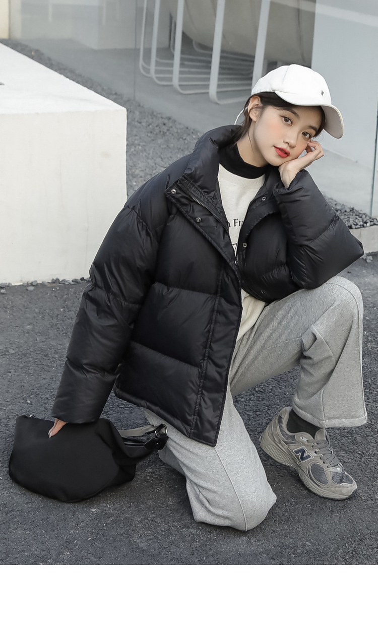 棕色|羽绒服也能穿出高级感,搭配上裤子温暖时髦,让你显得又酷又美