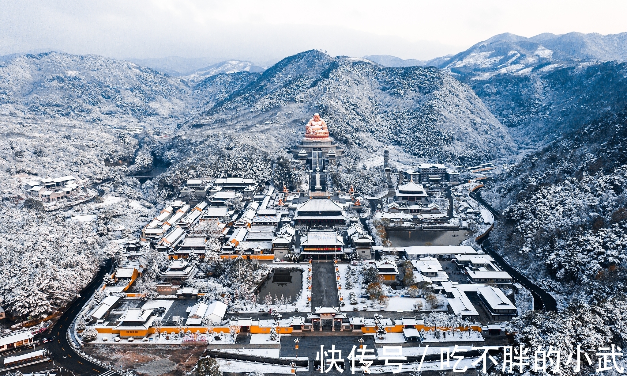 地藏菩萨&佛眼里都是佛,一切众生都是佛