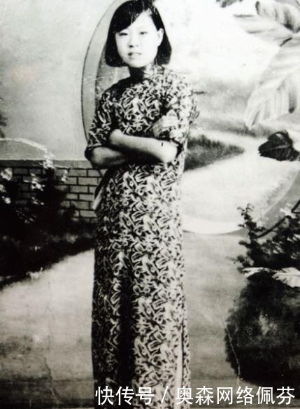 李玉琴|溥仪有几个老婆?婉容是他最爱的女人吗?和他离婚的女人有几个?