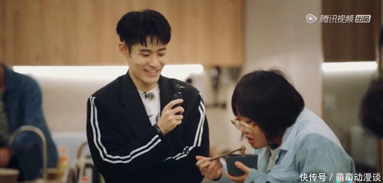 效果|《五十公里桃花坞》让你尴尬了?尬就对了,这才是他们要的效果