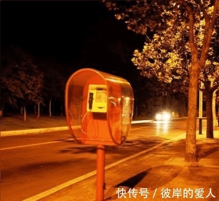 淘汰|电话亭在国内已经淘汰,为什么在发达国家还在使用?