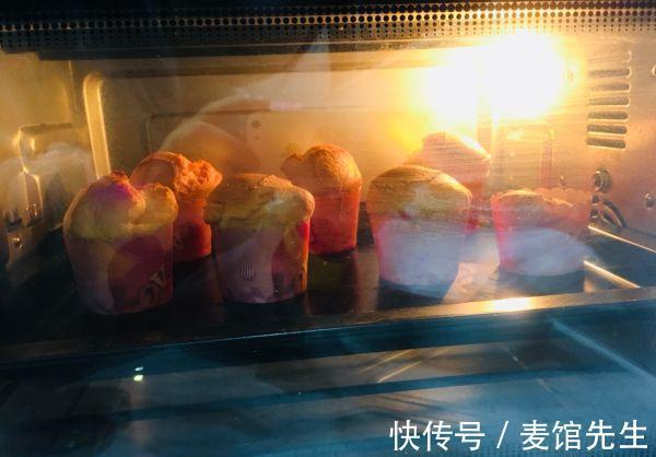 烤箱|网红糯米蛋糕,教你家庭版的做法,吃起来柔软香甜,馋哭孩子了!