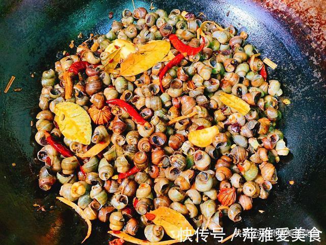 食用油|田螺洗完还是有沙？老渔民教你一妙招，田螺拼命吐沙，拦都拦不住