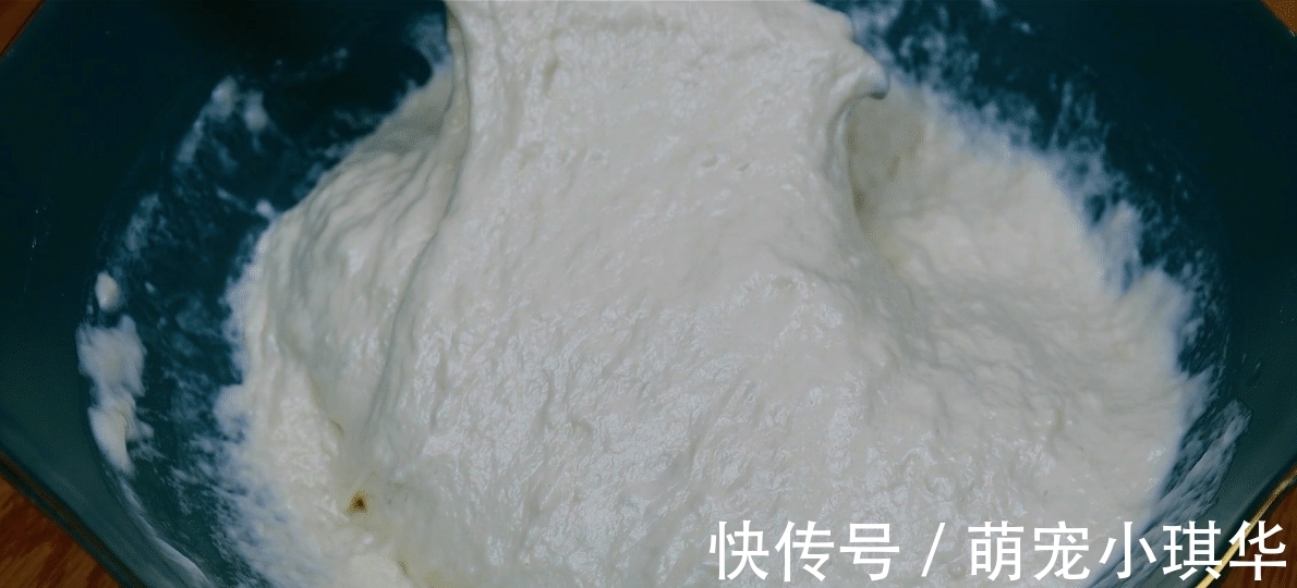 懒人|面粉别只炸油条了，教你懒人做法，比油条简单，比包子好吃，香