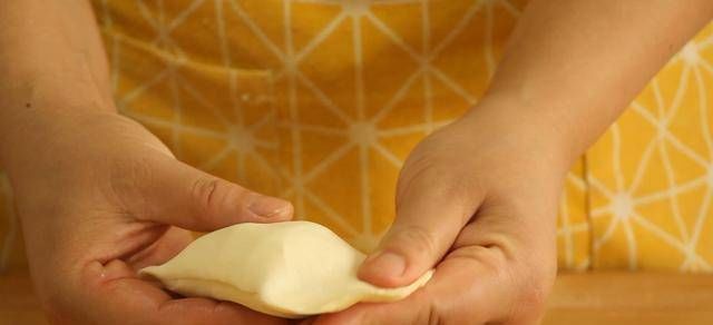 不用|不用烤箱,只需牛奶和面粉,在家也能吃到酥到掉渣的火烧了