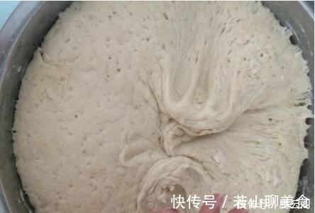 馒头|发面时,只放酵母是大忌,教你一招,8分钟“溢盆”,比面包暄软