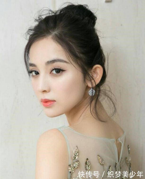 林依晨|女生不要总是披发,今年流行这款“懒人发”,时髦显脸小有气质!