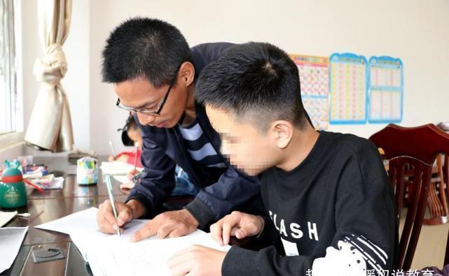 小学生|9岁小学生“即兴作诗”火了,父母哭笑不得,网友却说是个人才