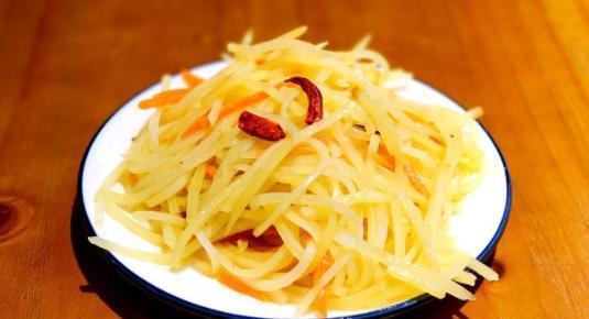 血脂异常|高血脂不能吃面条?医生提醒:若想血脂稳定,3种食物需少吃